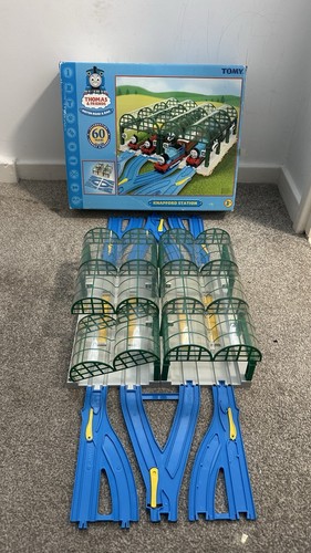 Knapford station trackmaster - station,