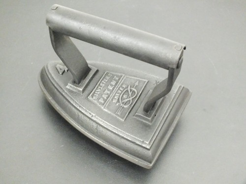 Vintage cast iron silvesters - vintage,