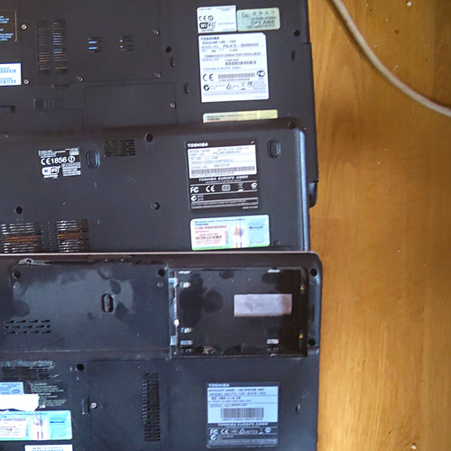 Job lot broken toshiba - lot, 3x