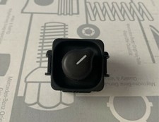 /711/ Genuine Mercedes-Benz