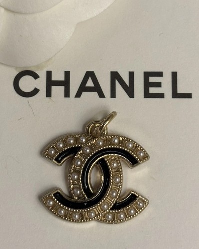 Chanel paris gold black - paris,