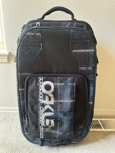 Oakley carry roller - oakley,