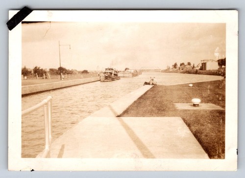 Canal scene boat people 1920s - canal,