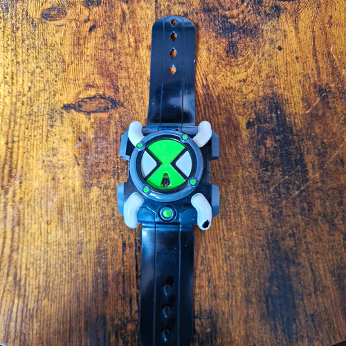 Bandai ben omnitrix toy - ben,