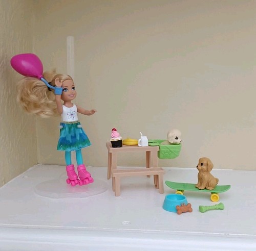 Barbie chelsea doll skate park - chelsea,