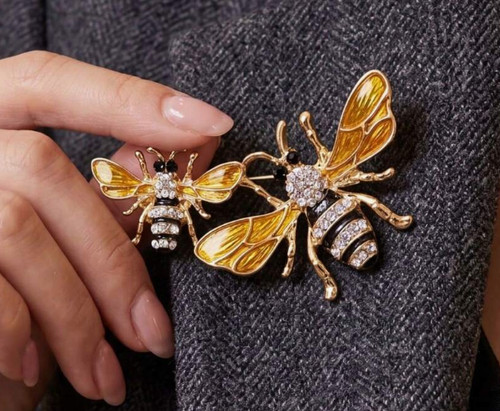 Brooch double bee - brooch-double,