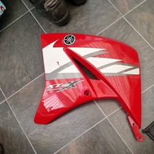 YAMAHA XT 125 R  tank insert    right hand side panels hard to find these days