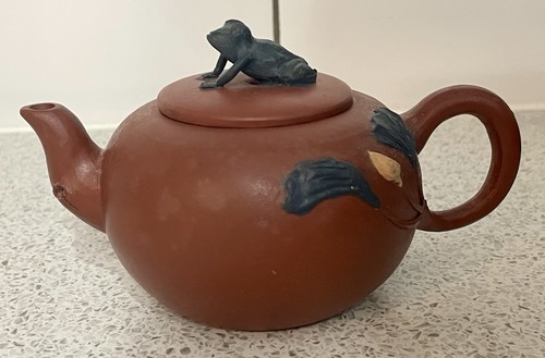 Chinese yixing zisha - chinese, clay
