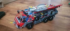 Lego Technic: airport rescue vehicle 42068