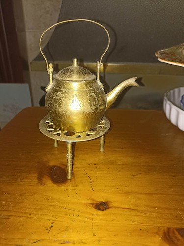 Brass teapot with - a, stand
