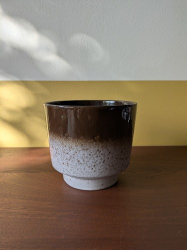 Large marei west - large, white