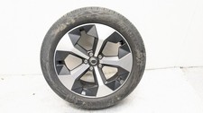 VOLVO XC40 ALLOY WHEEL & TYRE 19" 235/50/R19 7.5J ET50.5 32327146 5.69MM 2024