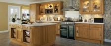 Howdens  Discontinued Tewkesbury Oak (not light oak) Kitchen Range