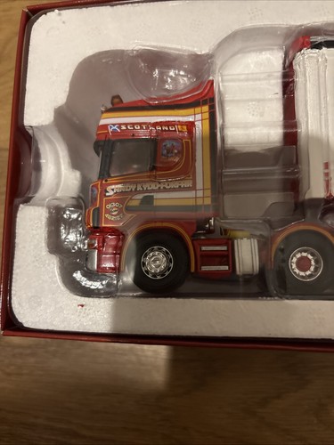 Corgi1 scale model - model, truck