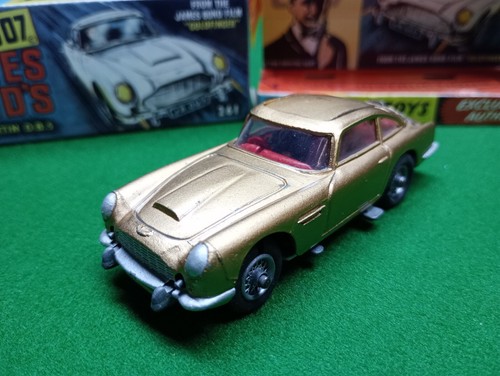Corgi toys james bond 007 - james, 261