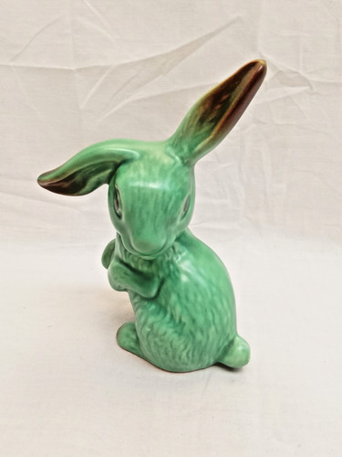 Vintage green sylvac lop - lop, eared