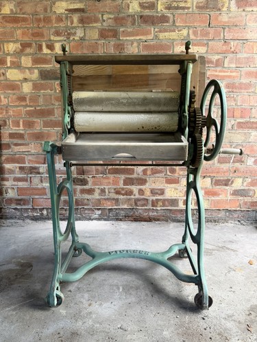 Vintage pioneer mangle clothes - vintage,