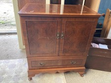 Vintage Antique Style Brown Wooden Wood Veneer TV Cocktail Cabinet
