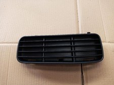 6K5853666A front bumper grille for VOLKSWAGEN POLO CLASSIC (6V2) 1995 92258