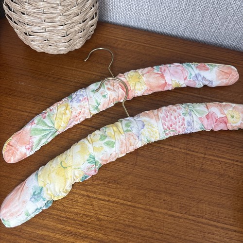 Pair vintage padded - of, fabric