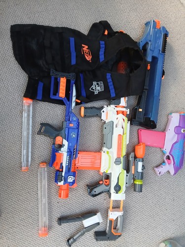 Nerf bundle vest and guns - bundle,