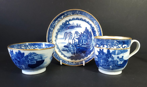 New hall porcelain trio - new,