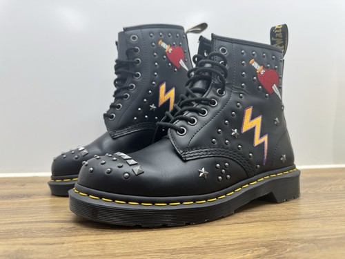 Martens 1460 hole - dr,