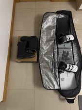 FULL BURTON SNOW BOARD SET. Board, Bindings, Boots And Bag