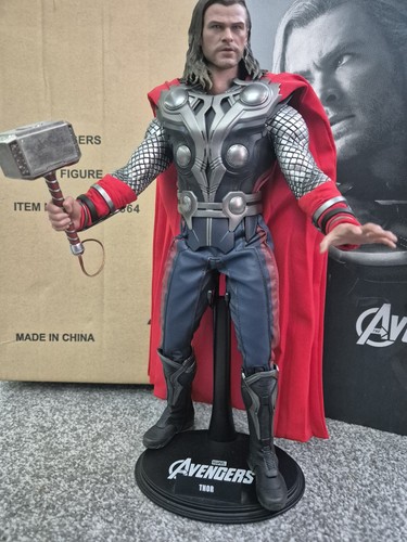 Hot toys the avengers thor - avengers,
