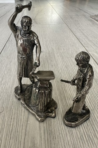 Royal hampshire pewter village - royal,