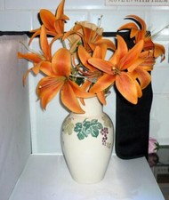 LOVELY LARGE ROYAL WINTON HAND