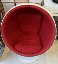 Eero Aarnio style retro ball