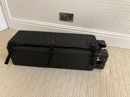 Baby travel cot with - 'o,