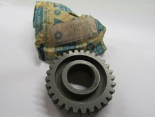 NOS Yamaha 4th Pinion Gear 29T