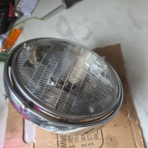 Suzuki gt750 gt550 headlight - gt750/gt550,