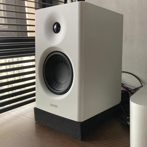 Thick studio monitor - dj,