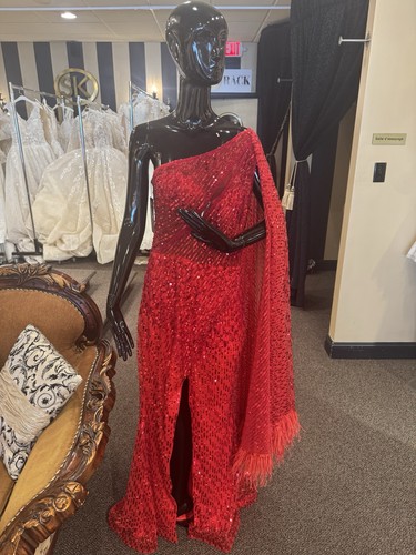 Red sequin one - red, shoulder