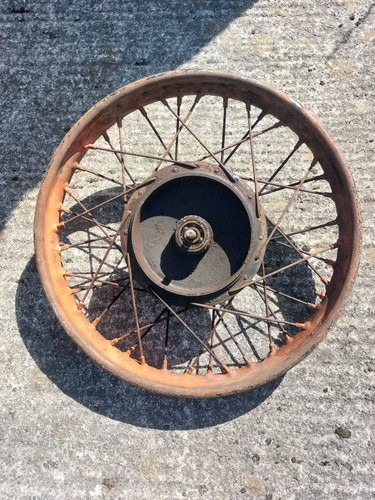Triumph wheel - triumph?,