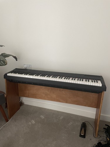 Yamaha 105 digital piano - yamaha,