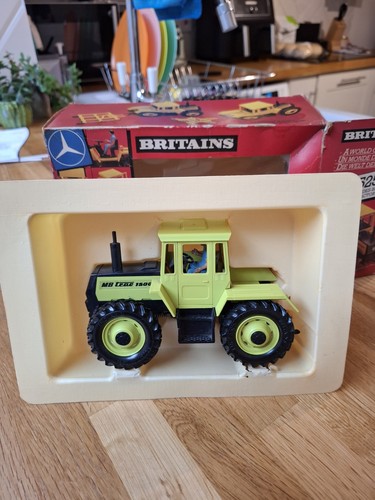 Britains farm toys - farm, mb