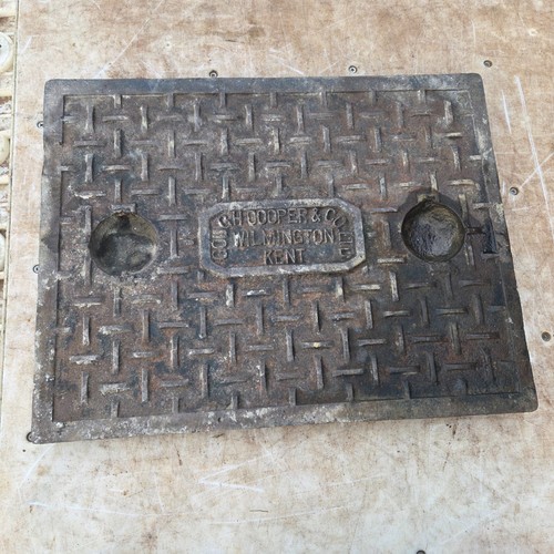 Cast iron manhole cover 660mm - cast,