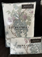 BRAND NEW LAURA ASHLEY WISTERIA DUCK EGG / PISTACHIO WITH MATCHING TIEBACKS