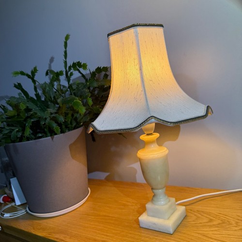Vintage 1970s onyx table - table, lamp