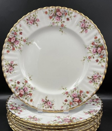 Set dinner plates - of, 4