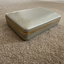 Vintage 1960s Lionite Mele