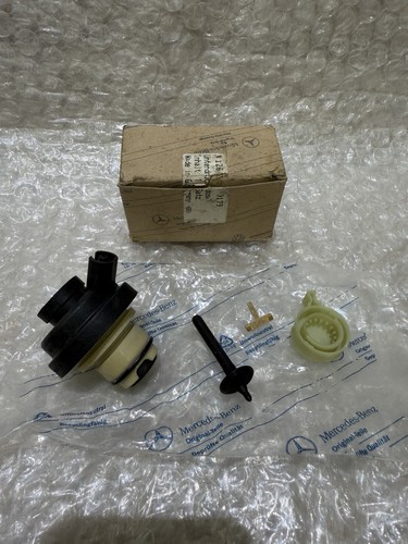 Mercedes genuine nos vacuum - mercedes,