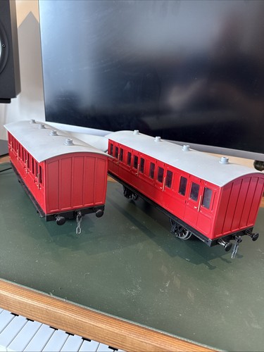 Scale red coaches bachmann - scale,