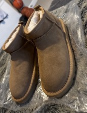 Uggs Mid Height Chesnut