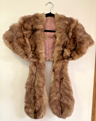 Genuine gold fox - gold, shoulder