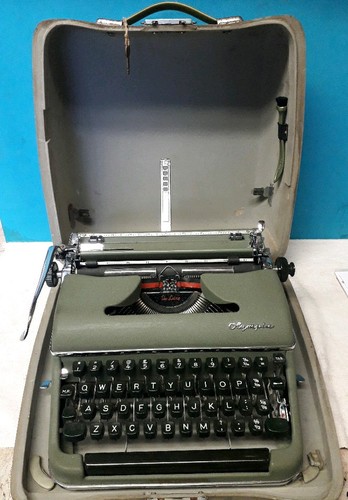 Vintage green olympia deluxe - vintage,